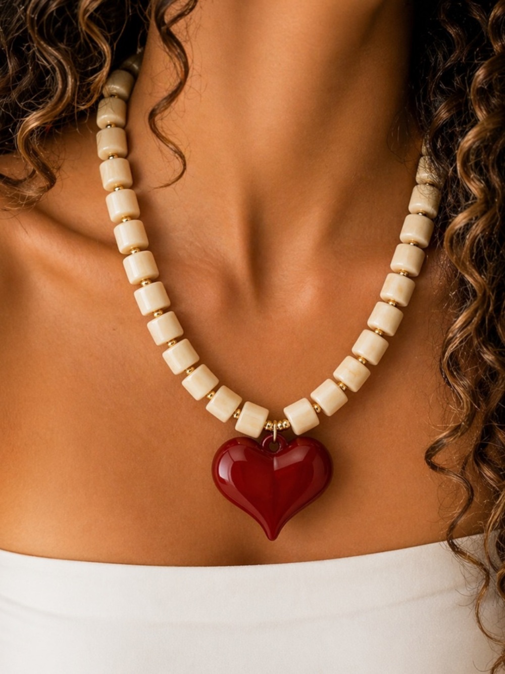 New! Red Heart Ivory Marbled Bead Necklace (1070) NWOT